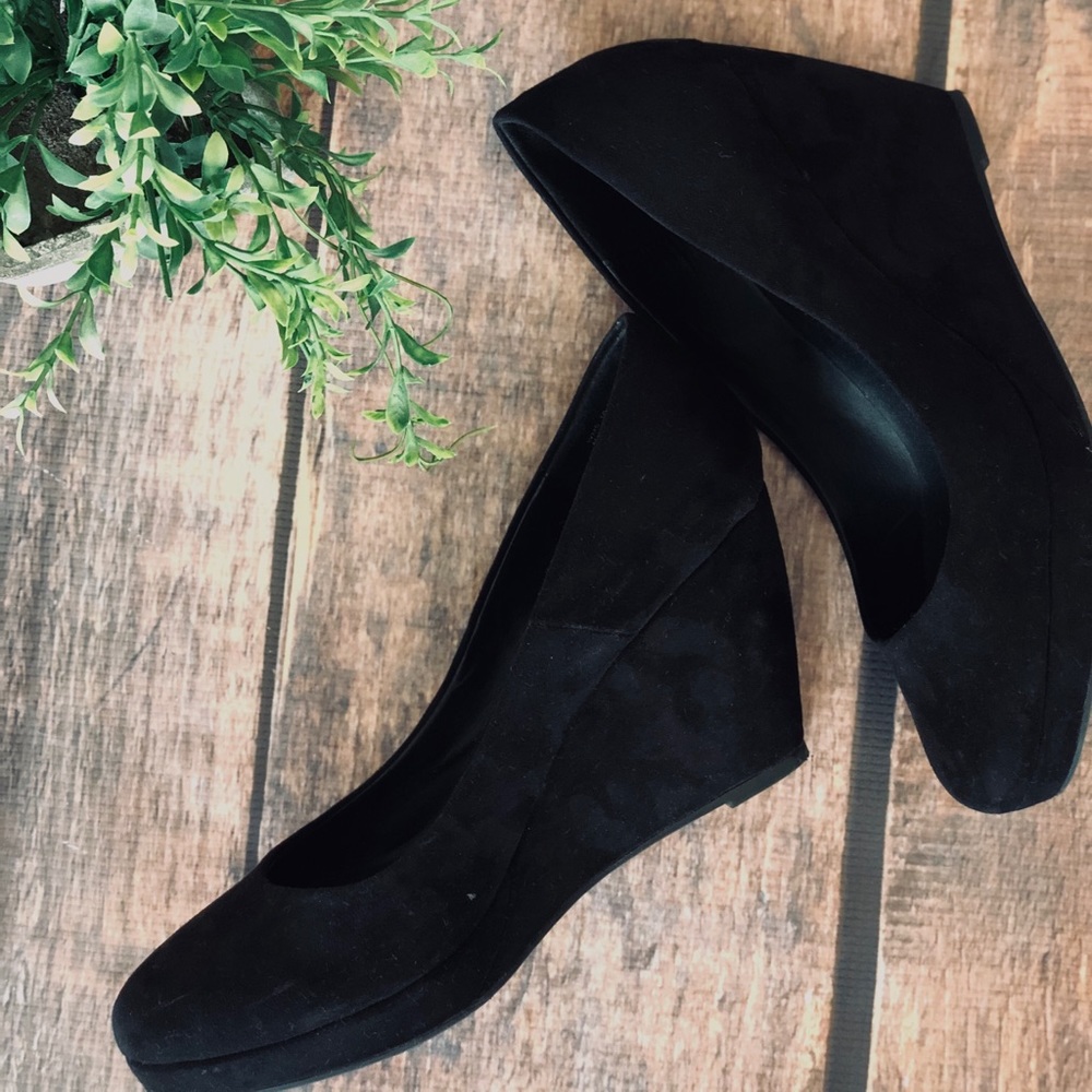 Black Wedge Shoes